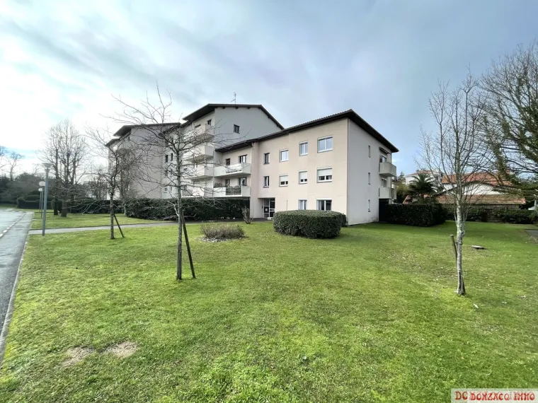 Biarritz Lahouze - Joli duplex de 103 m² au sol, pièce de vie de 30 m² + 3 chs + bureau + parking