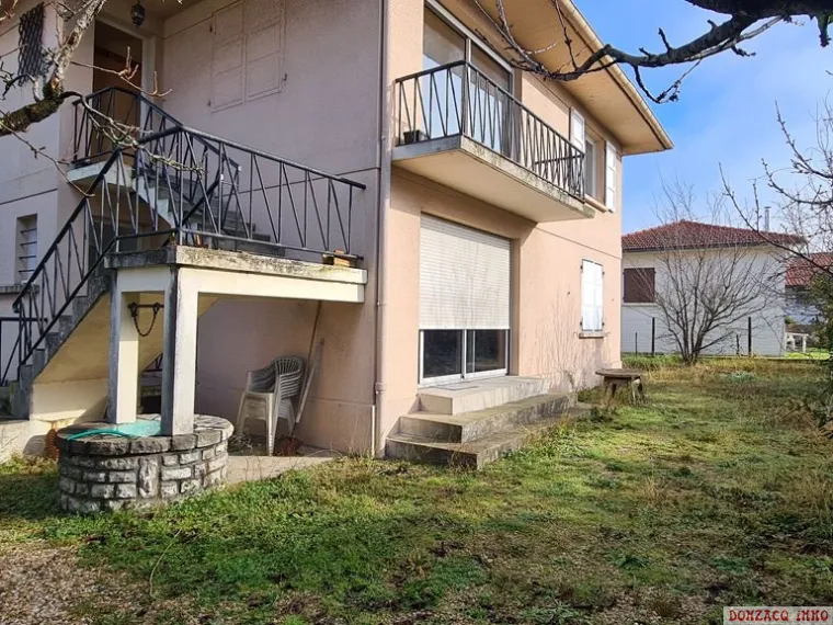 Camiade/Montbrun - Maison des années 60 de 148 m² H, 2 apparts indépts sur 648 m² de terrain