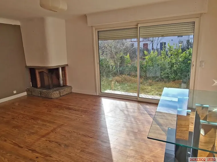 Camiade/Montbrun - Maison des années 60 de 148 m² H, 2 apparts indépts sur 648 m² de terrain