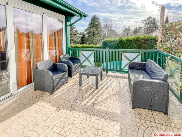 Bayonne RARE - Plain-pied de 2006 de 140 m² H,3 chs,1 bureau,garage sur 787 m² de terrain